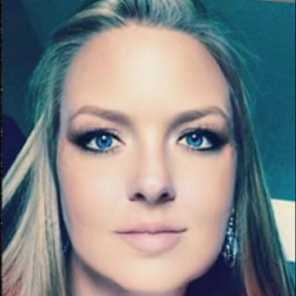 Meet your Posher, Virginia